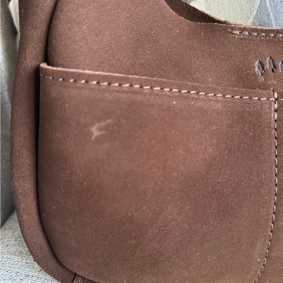 Portland Leather Goods Medium Madison Shoulder Bag - Picture 2 of 7